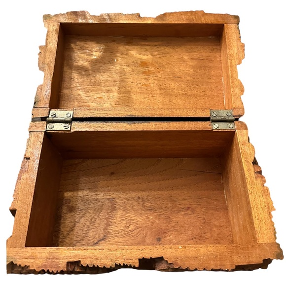 Vintage Honduran Handmade Wooden Decorative Chest Box 10" - Picture 9 of 11